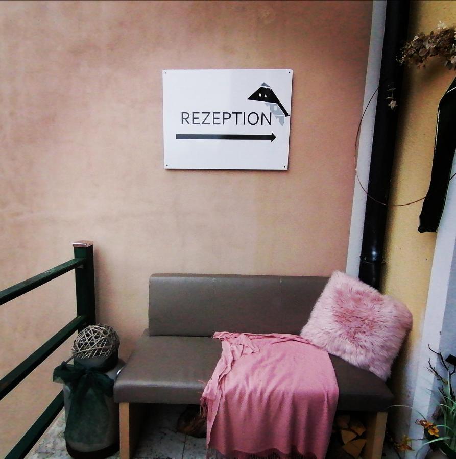 Taferne In Koestendorf - Ferienwohnung Monteurzimmer Neumarkt am Wallersee Dış mekan fotoğraf