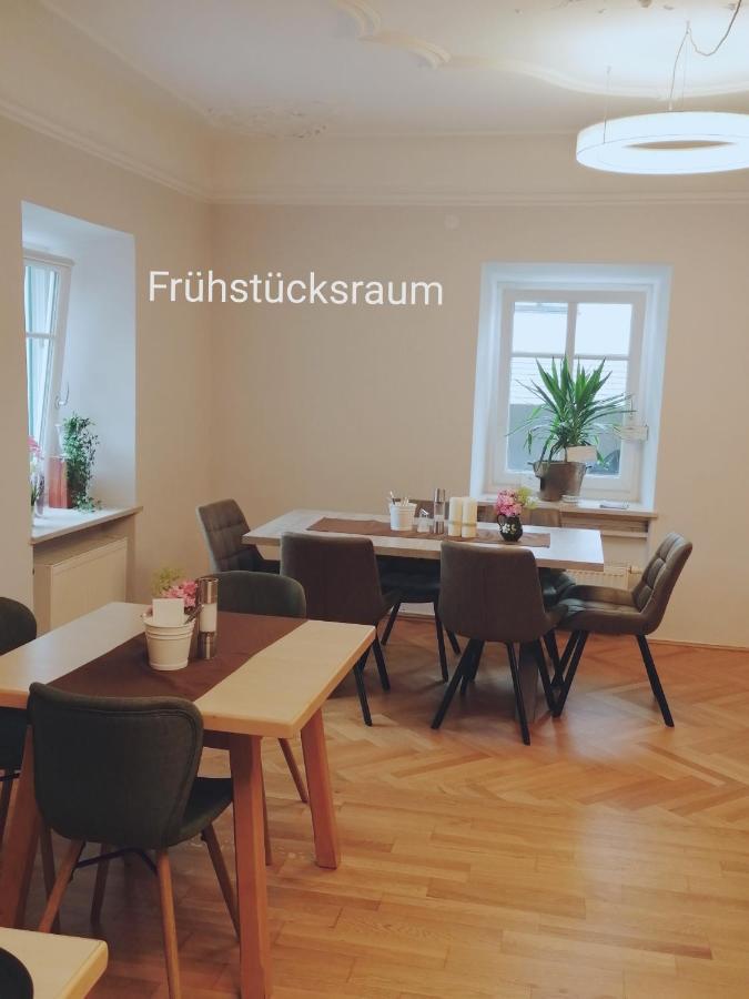 Taferne In Koestendorf - Ferienwohnung Monteurzimmer Neumarkt am Wallersee Dış mekan fotoğraf
