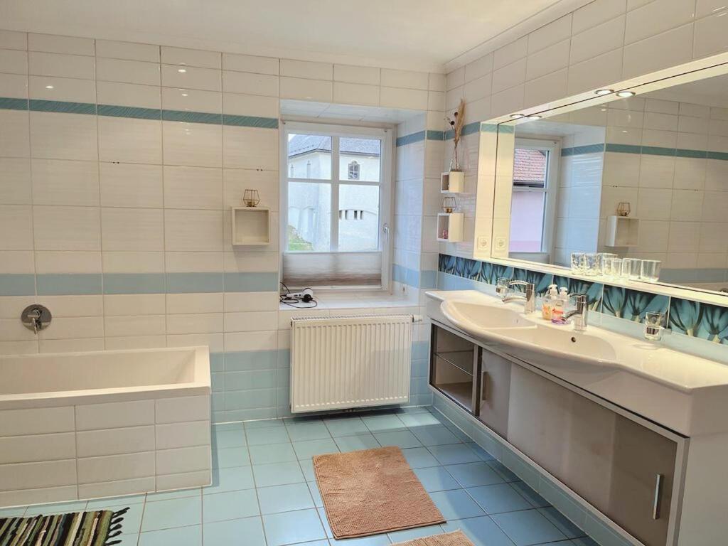 Taferne In Koestendorf - Ferienwohnung Monteurzimmer Neumarkt am Wallersee Dış mekan fotoğraf